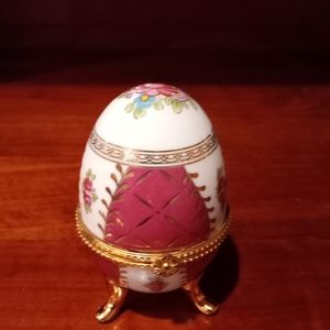 Ceramic egg trinket box.